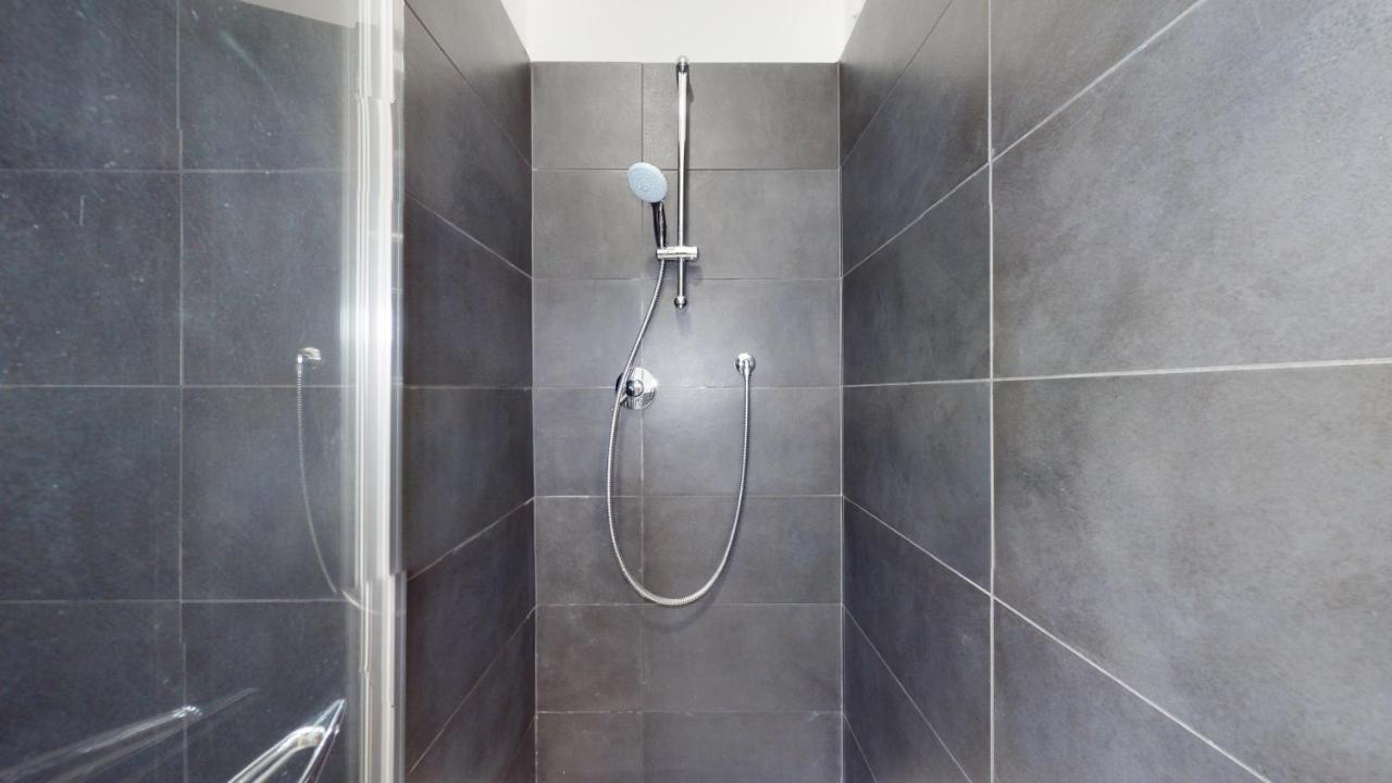 Sahi - Dei Dell'olimpo Porta Romana Apartment *